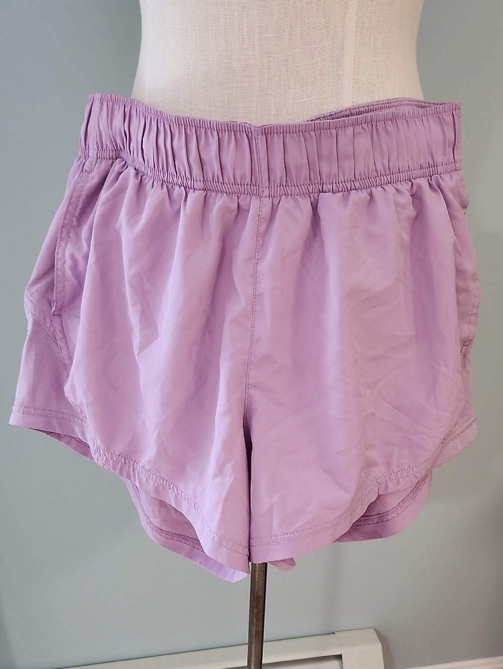 Women’s Lavender Active Shorts  Athletic Works - Medium 8-10